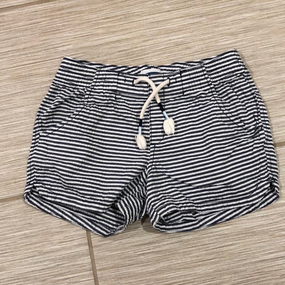 Old Navy seersucker shorts